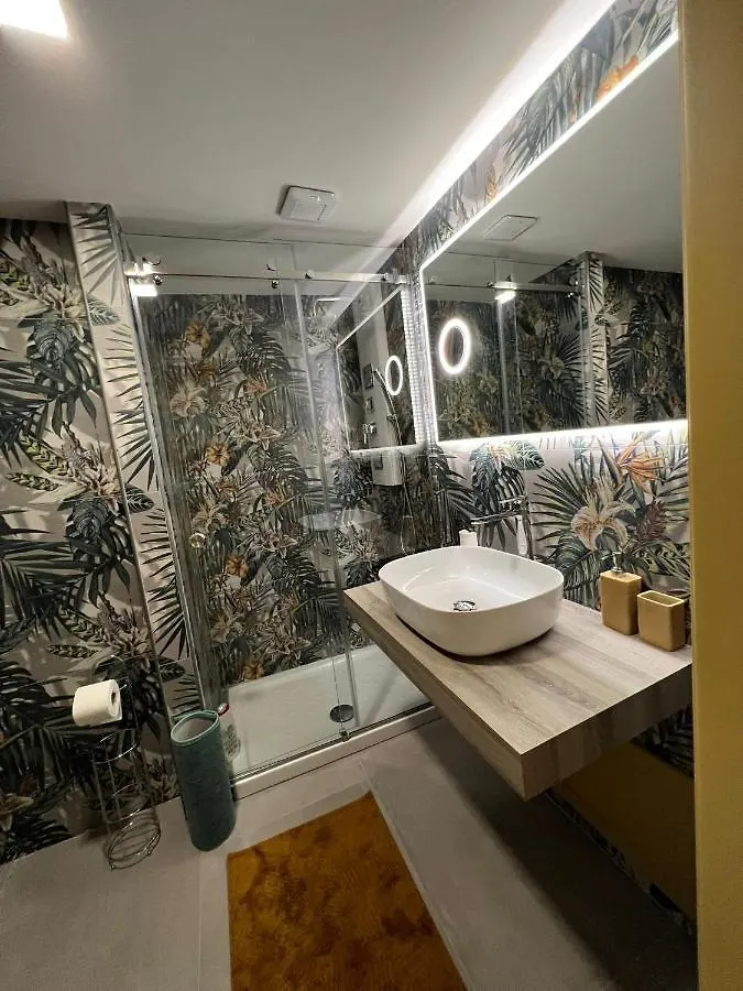Bed and Breakfast Nobilehouse 2 Катания 0*,  Италия